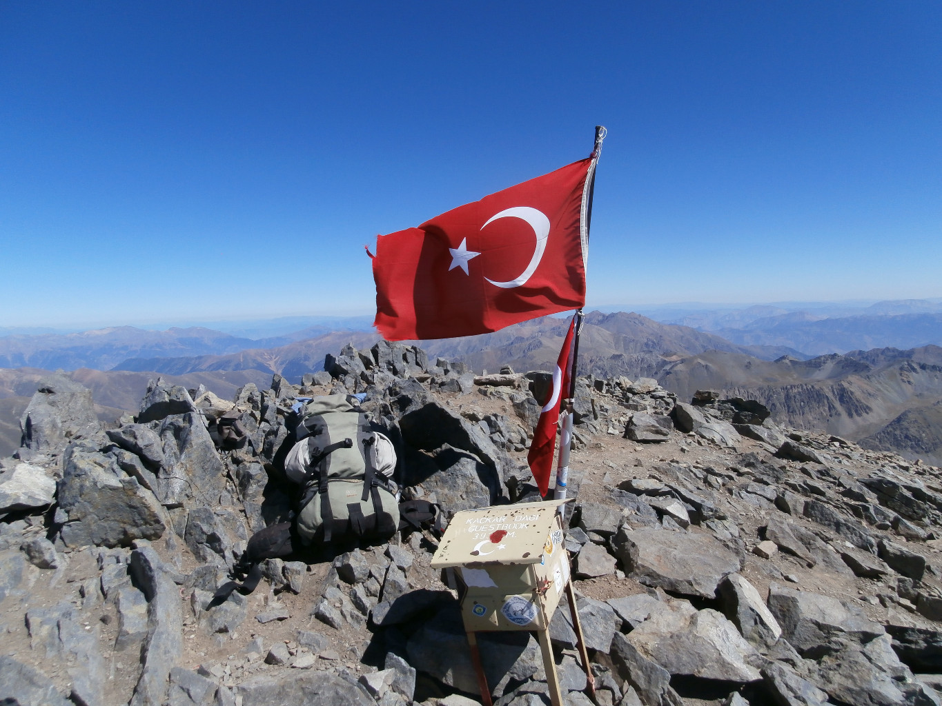 Her sey vatan için mi? Tout pour la patrie? Pas pour moi en tous cas!