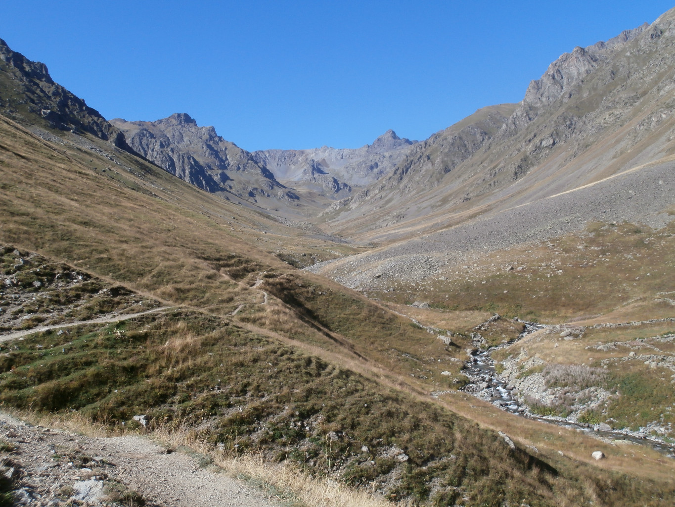 La vallée qui part de Olgunlar