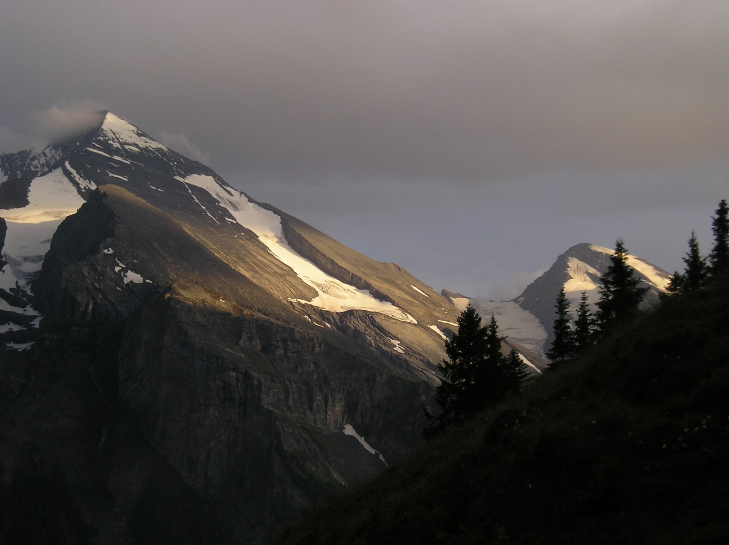 Couché de soleil sur l'Altels
