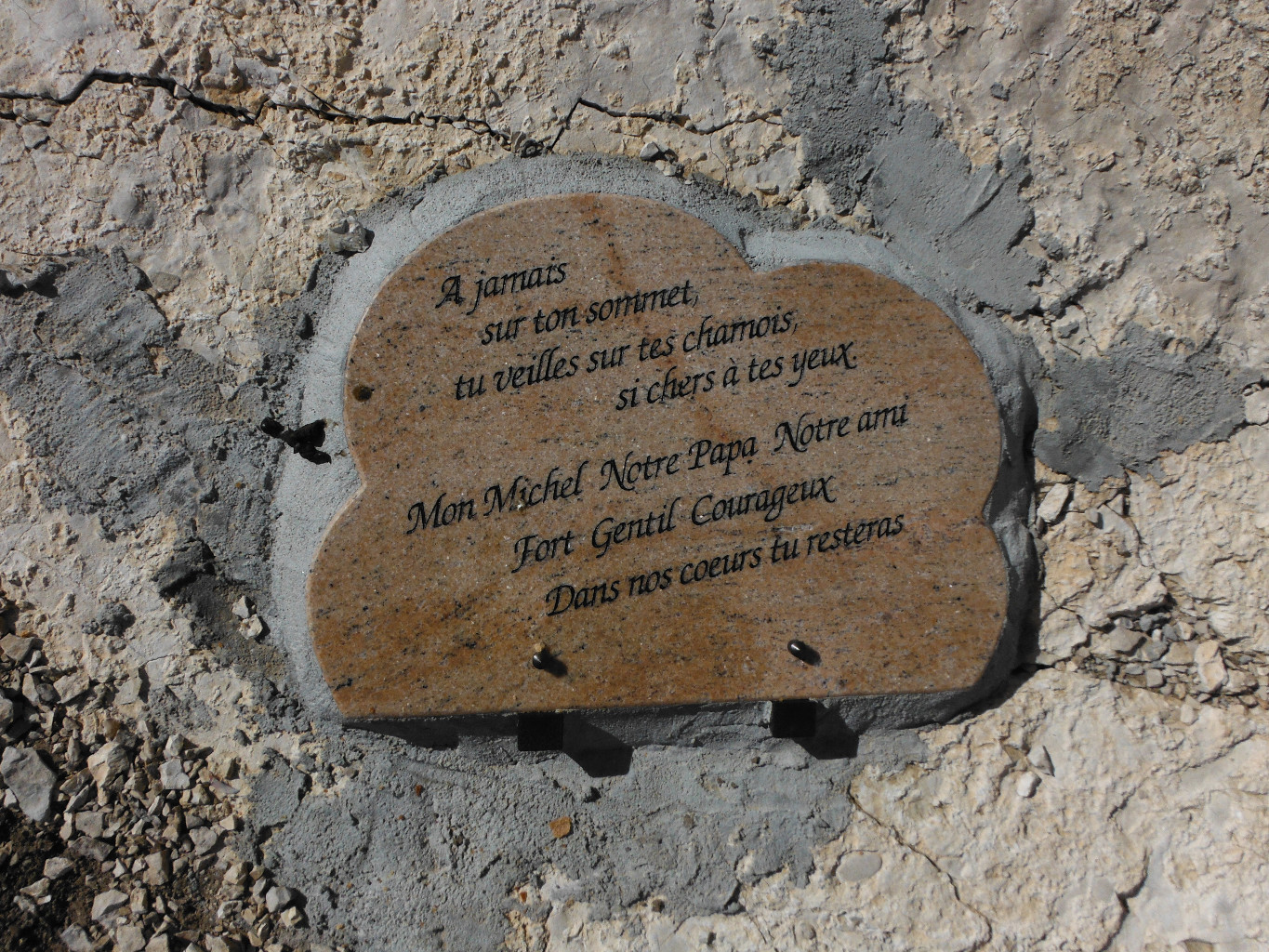 Plaque émouvante