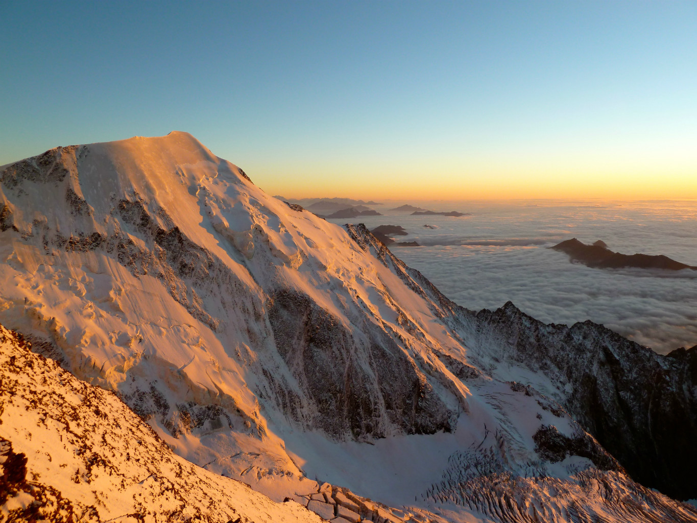 L'aiguille de Bionnassay s'embrase