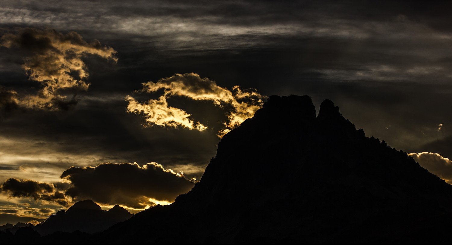 pic d'ossau pyrenées