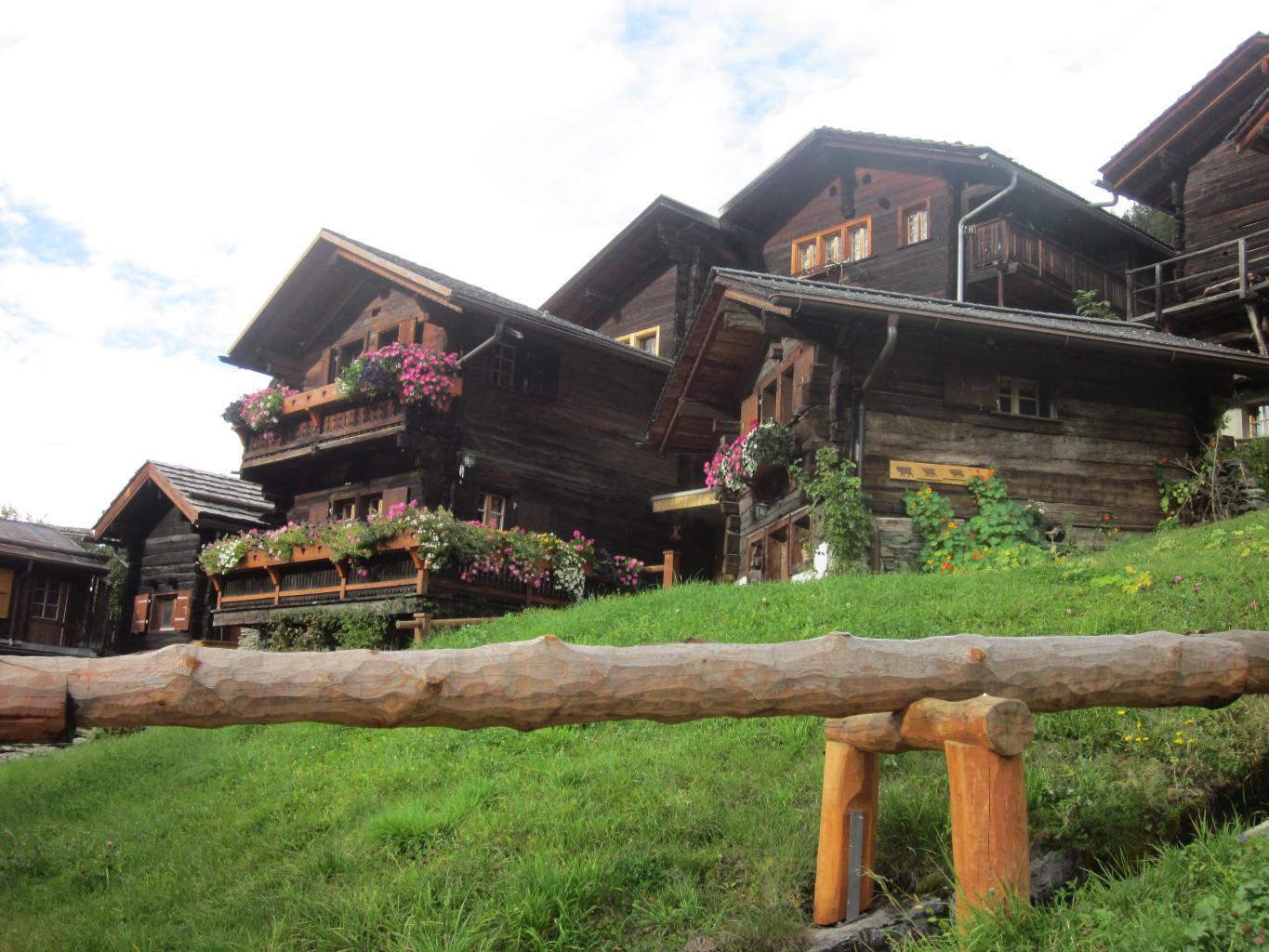 Le village d'Ayer