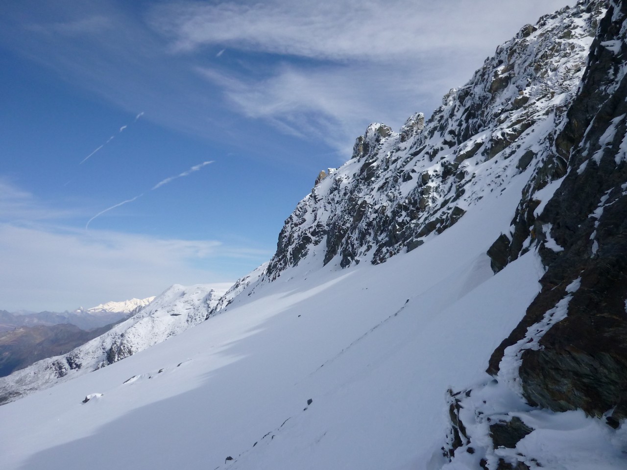 sous le couloir d'accès à la pointe de Labby