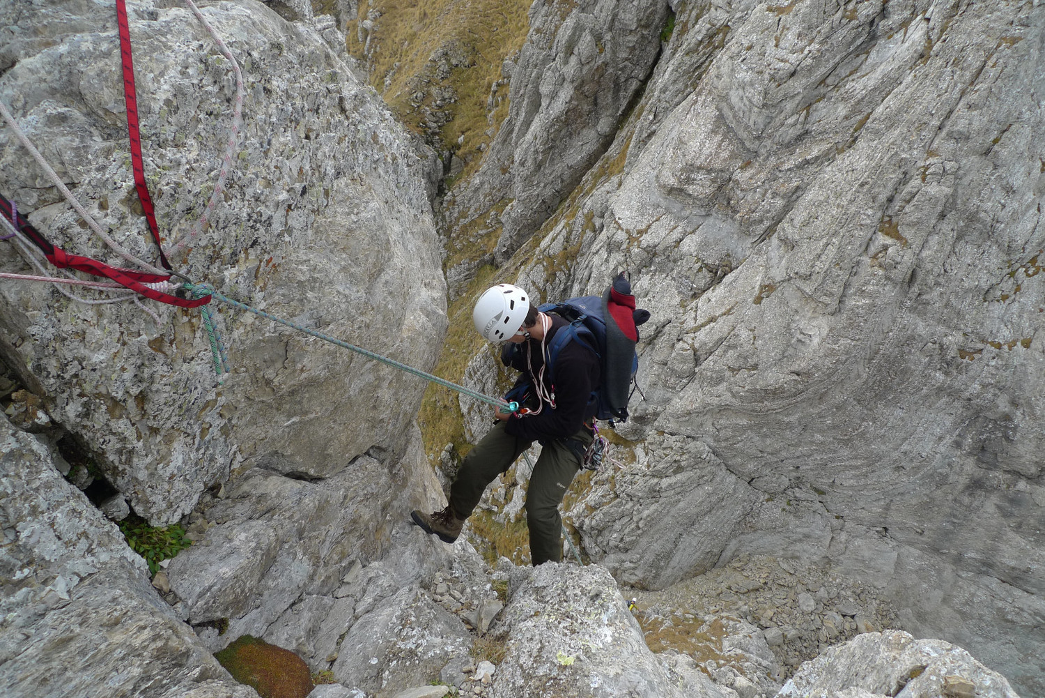 Ràpel cap a la bretxa entre la tercera i la quarta Tuques d'Ixea