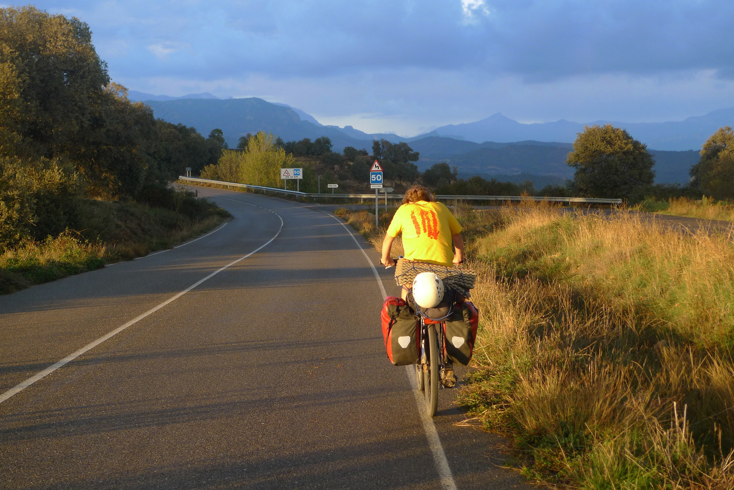 Vistes a la serra de Sant Honorat i el Coscollet d'Aubenç