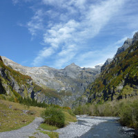 Vers le fond du Vallon, avec la Tour de St Hubert