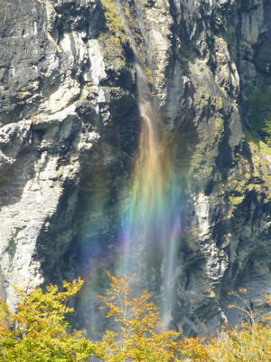 Cascade en arc-en-ciel Cascade en arc-en-ciel
