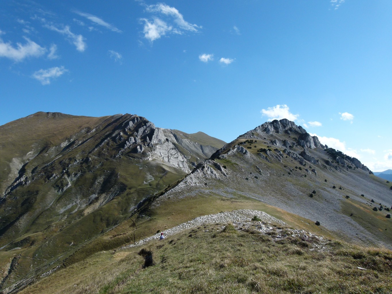 En direction du col de Seysse depuis la crete