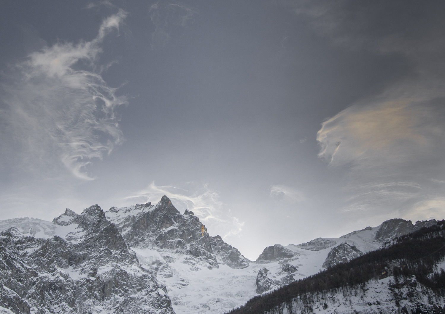 Combat de titans , massif de la Meije et du Rateau - OISANS