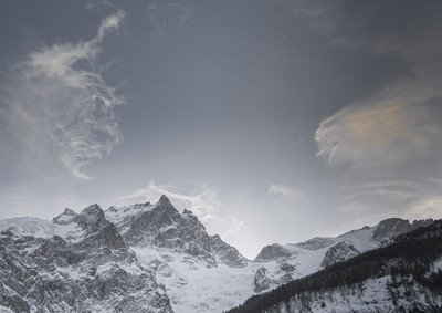 Combat de titans , massif de la Meije et du Rateau - OISANS Combat de titans , massif de la Meije et du Rateau - OISANS