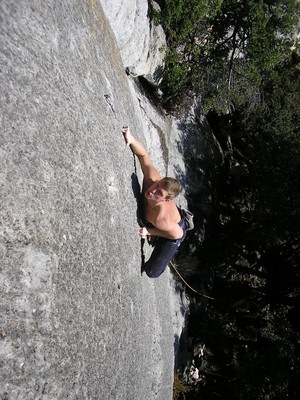Le voyage de l'incrédule, 6b, Mur du Styx, Buoux Le voyage de l'incrédule, 6b, Mur du Styx, Buoux