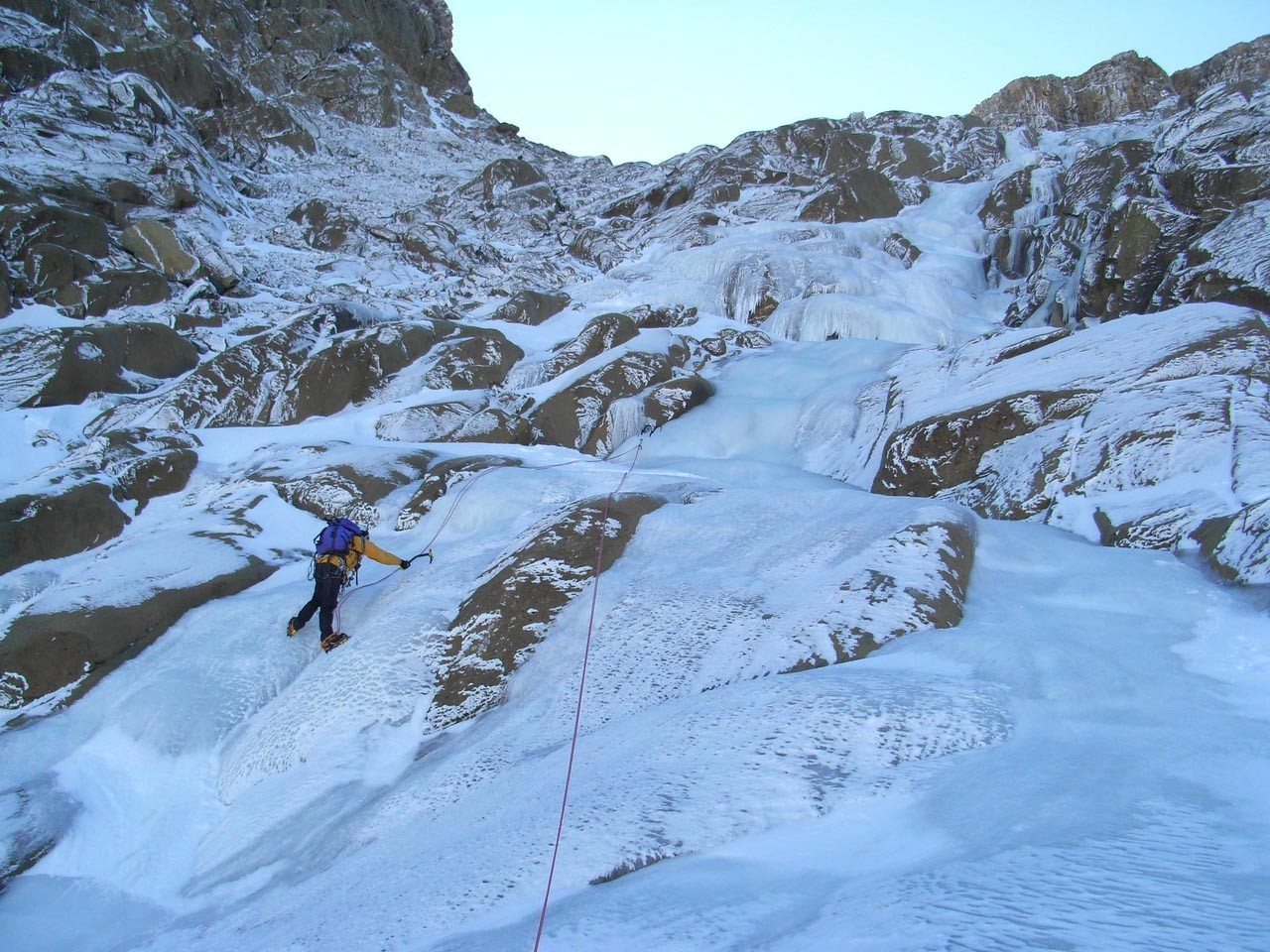 Ice tente un 9h15 dans le ruisseling