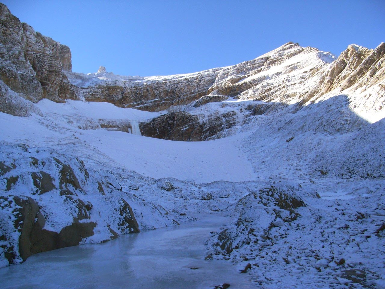 Le cirque du glacier du Taillon et ses cascades