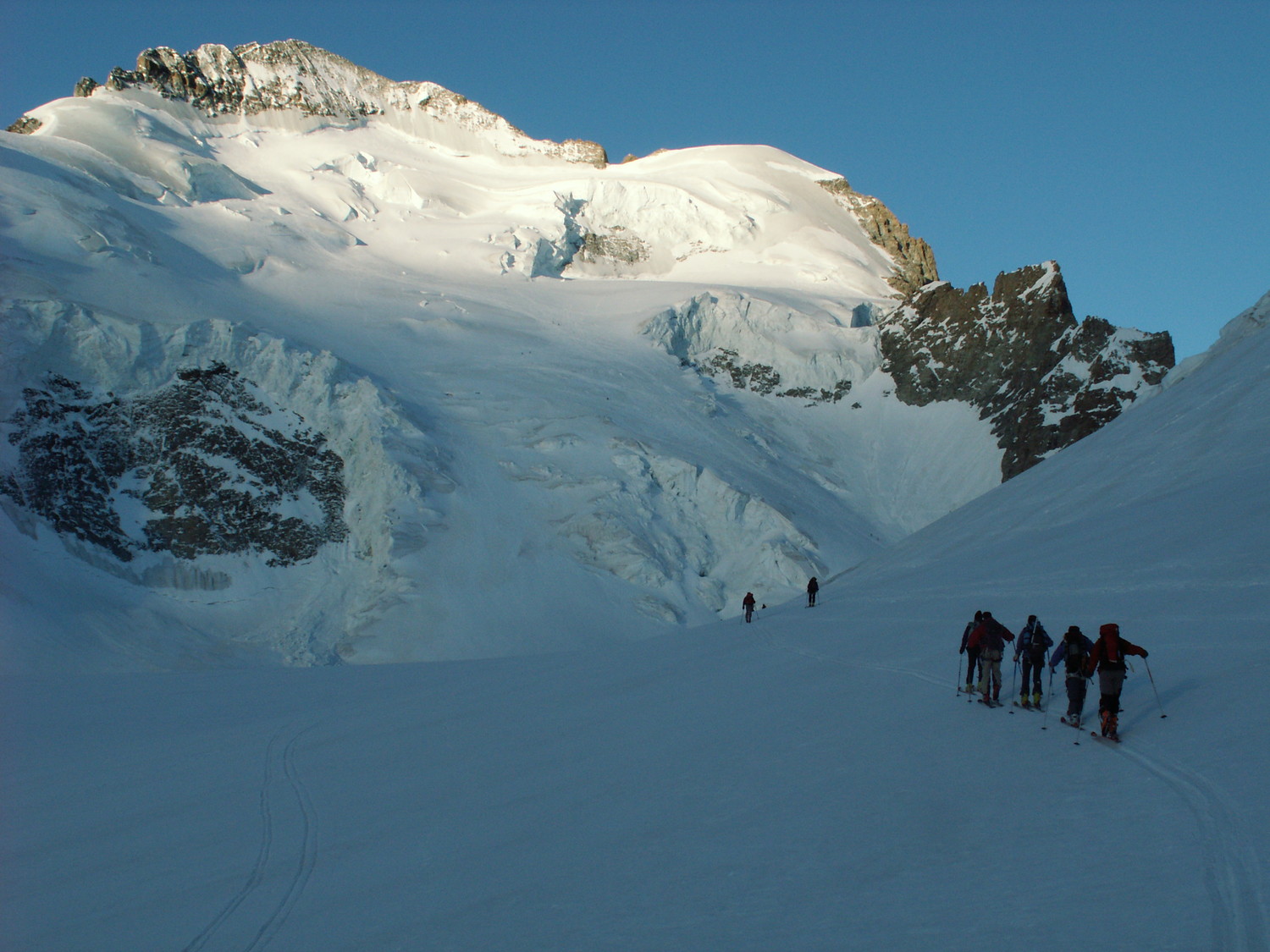 montée aux Ecrins