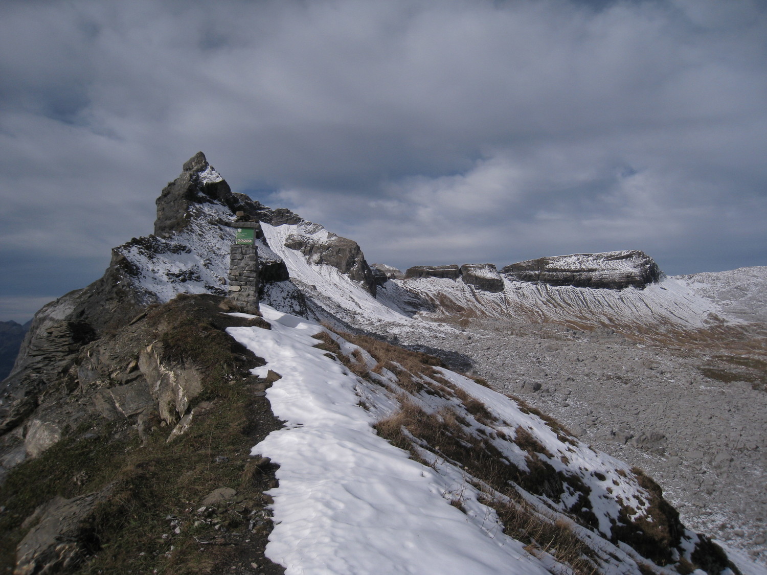 Breche du Dérochoir (2240m) -Pointe Dérochoir