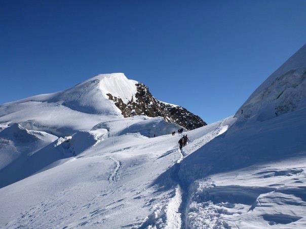 traversée vers l'arête sommitale