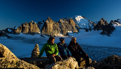Couché de soleil sur fond d'Aiguille Dorés Couché de soleil sur fond d'Aiguille Dorés