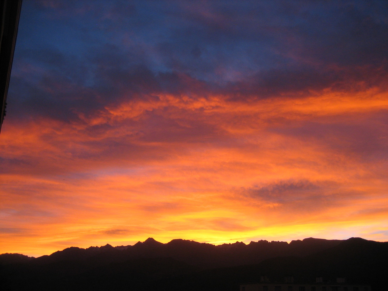 Belledonne en feu