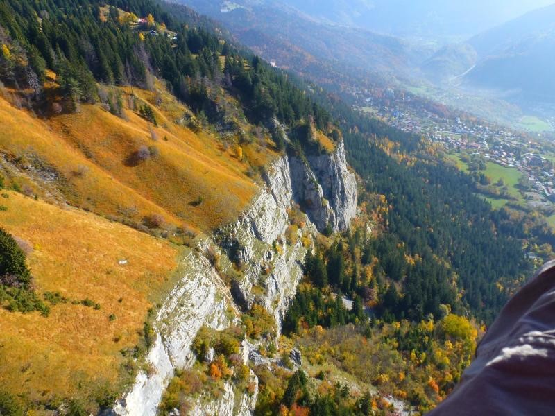 la fin de la via ferrata de Curalla, à l'extrémité droite de la falaise