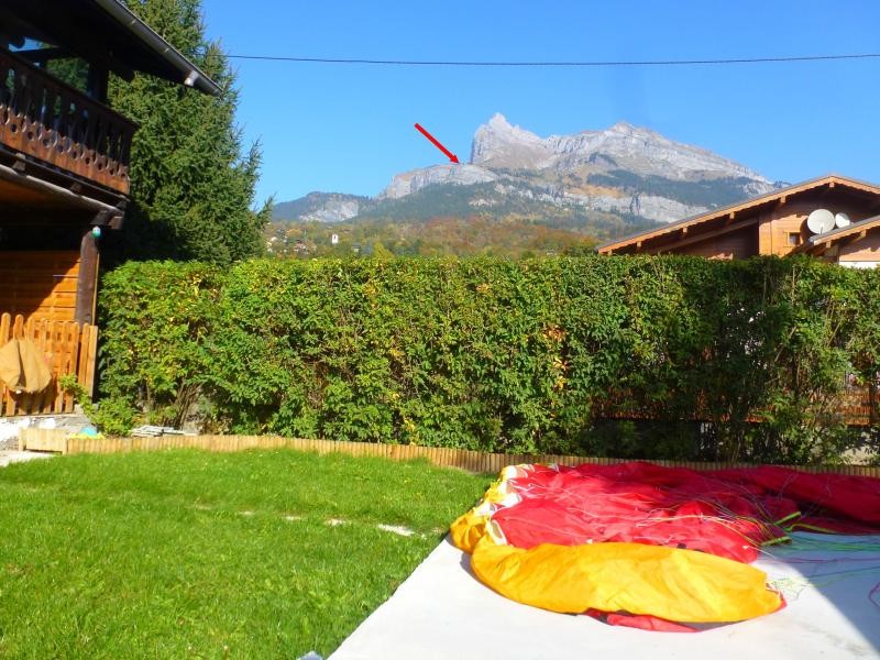 Posé quasi à la maison, reste à plier la voile