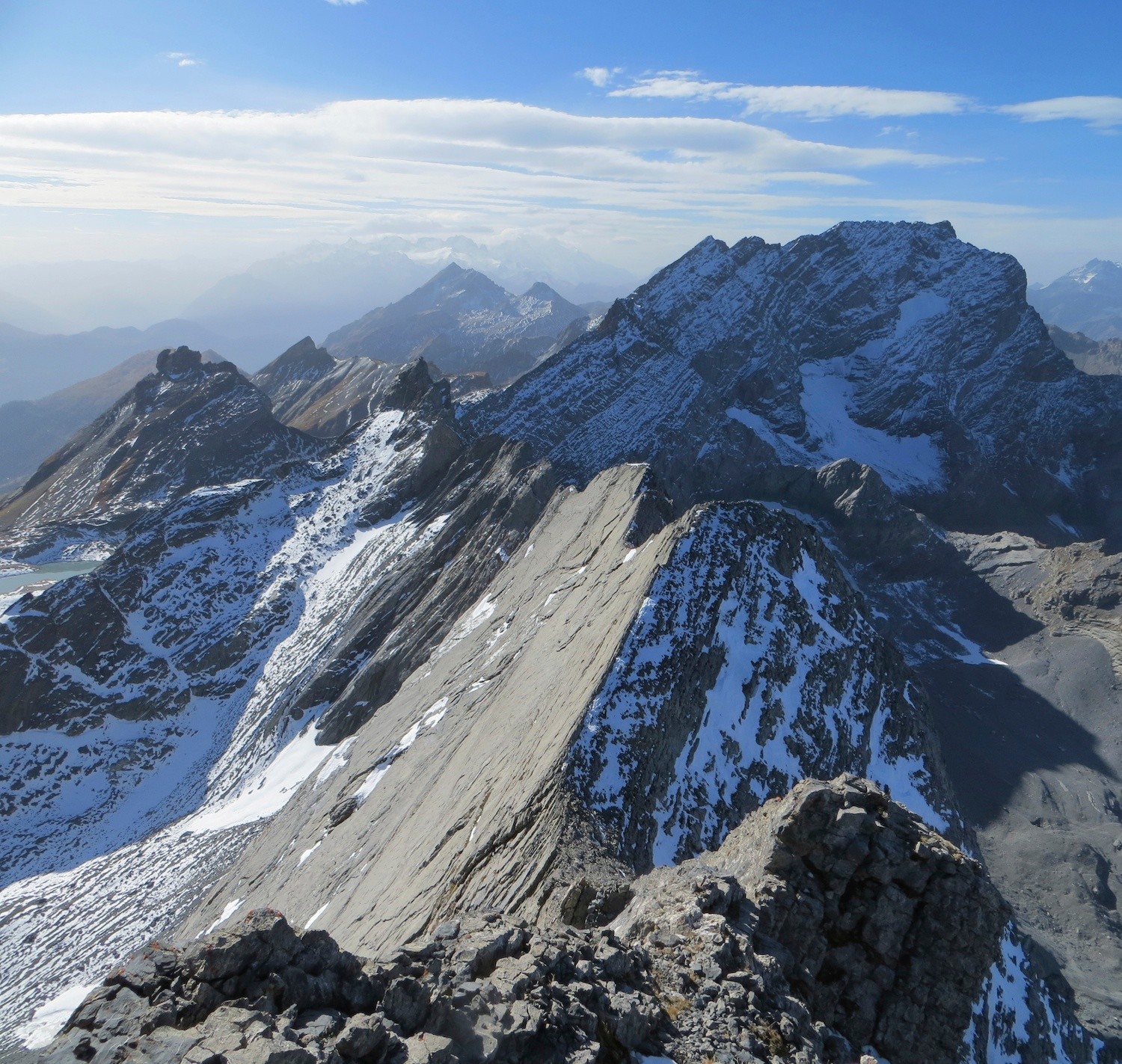 L'arête Vierge depuis le sommet de la Tête à Pierre Grept