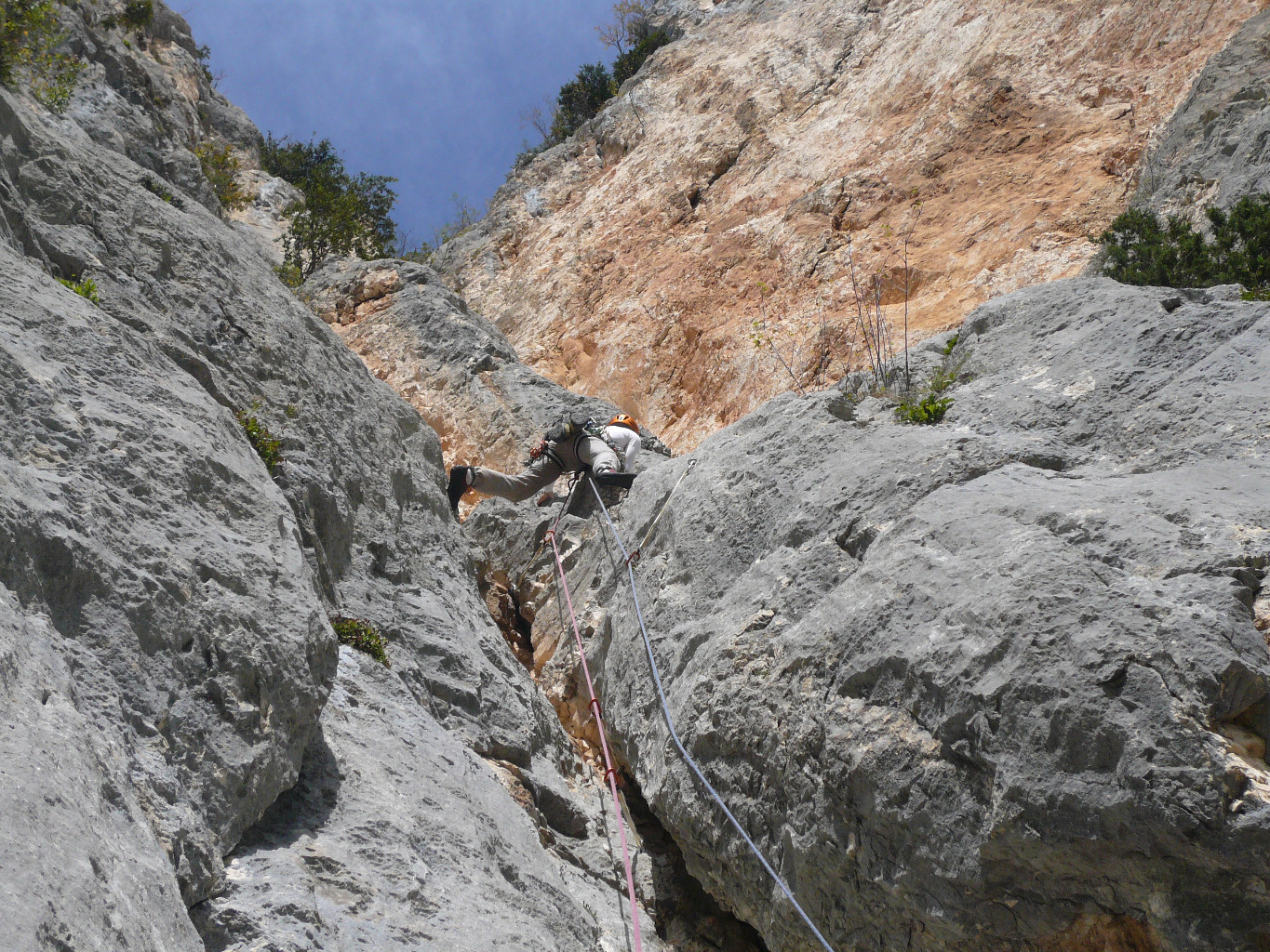 L3, un peu rusée pour échapper à la fissure large à droite