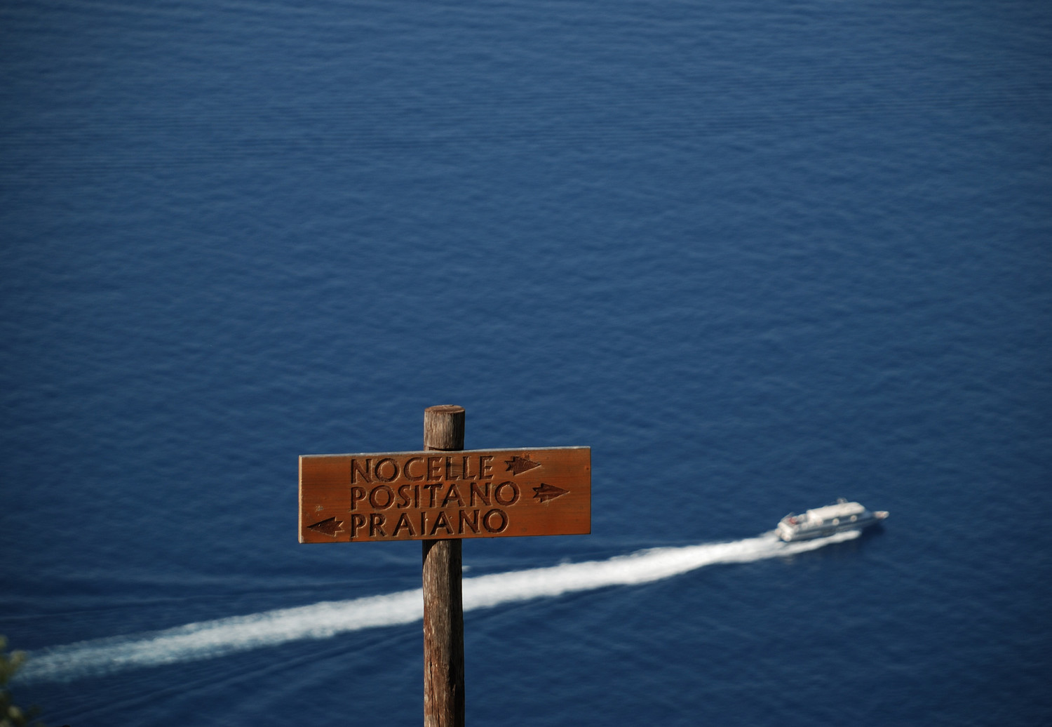 La plage est juste 1280 marches plus bas...