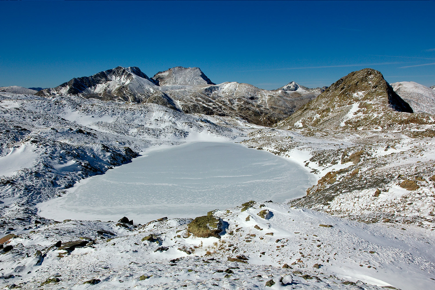 Puig Pedrós, Castell Isard