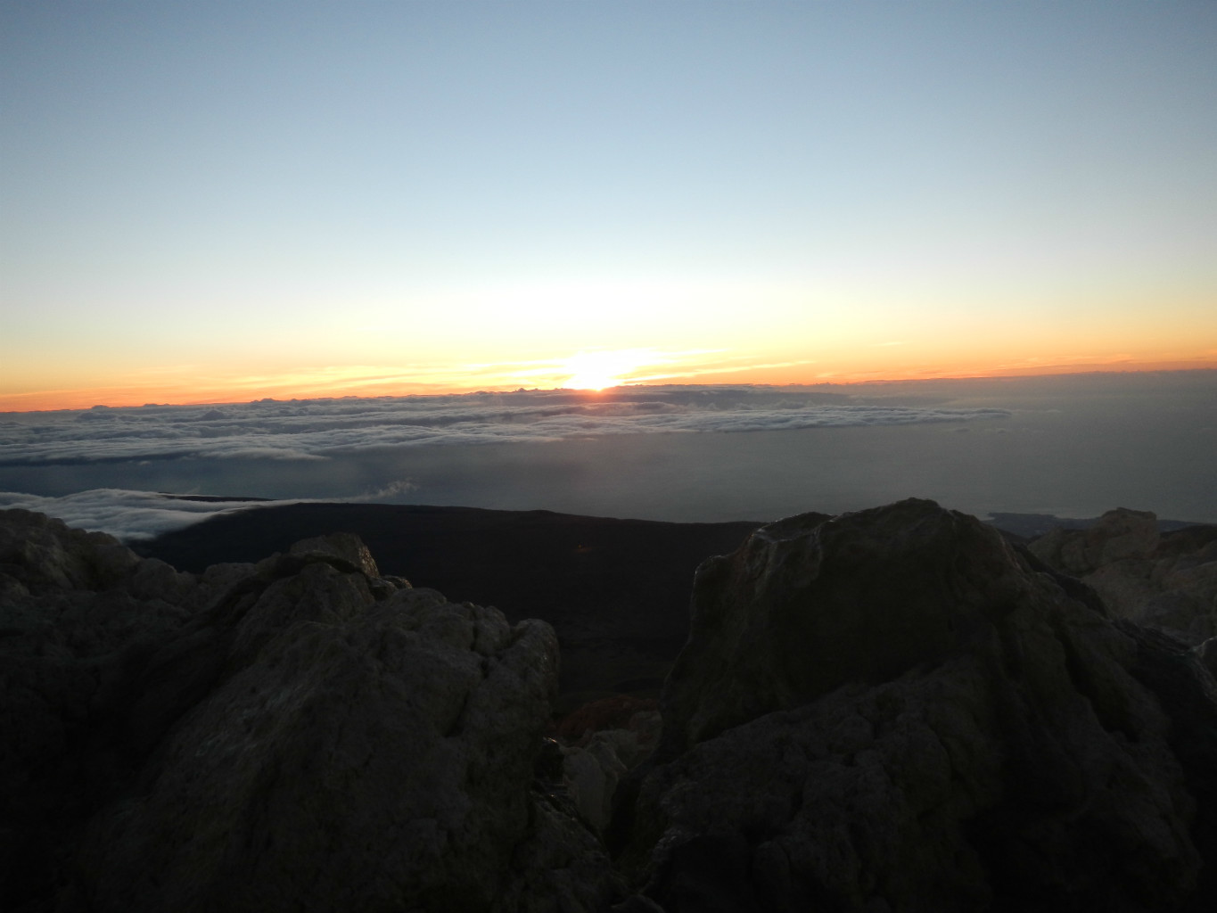 Lever de soleil au sommet du Teide