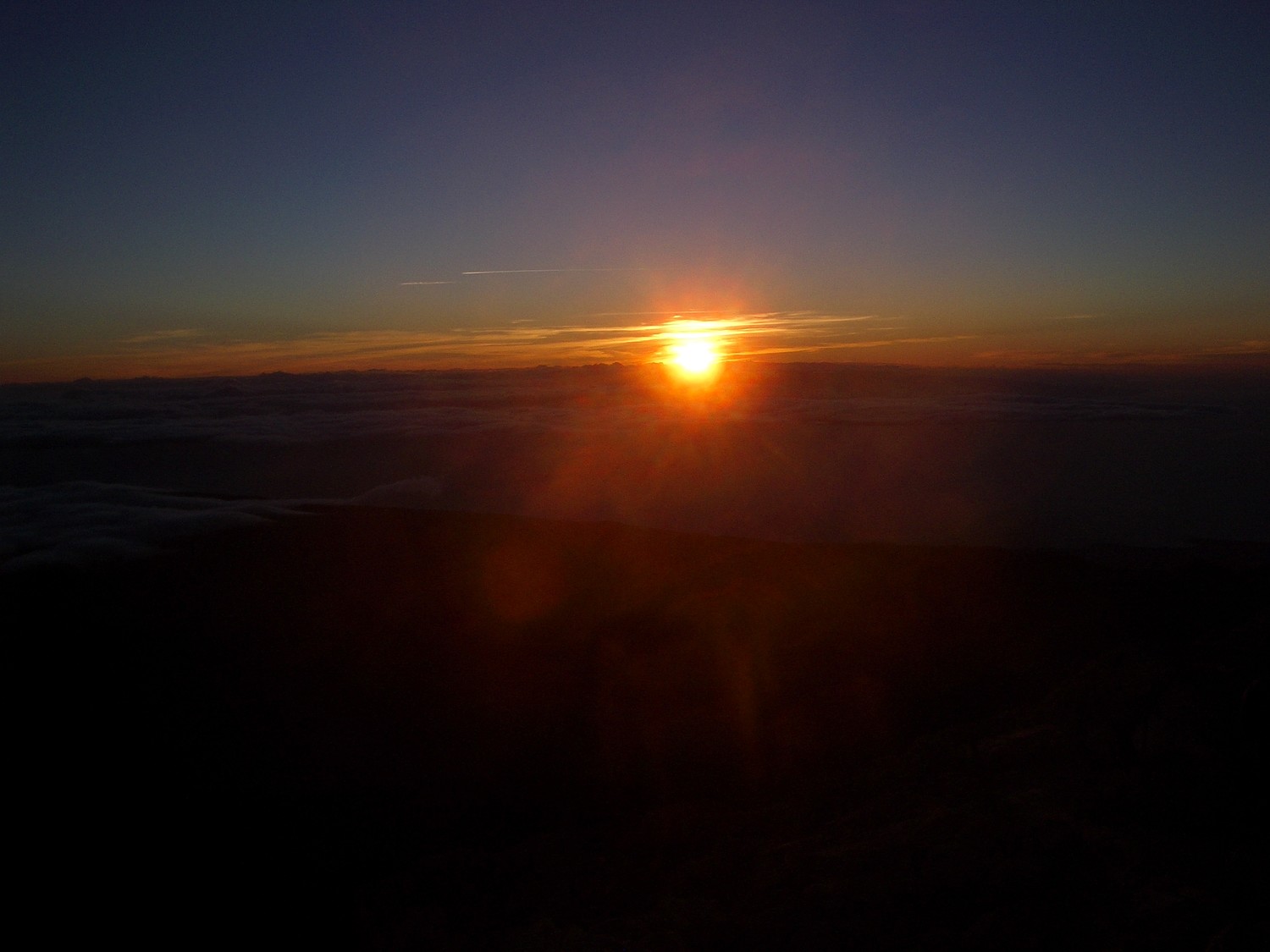 Lever de soleil au sommet du Teide