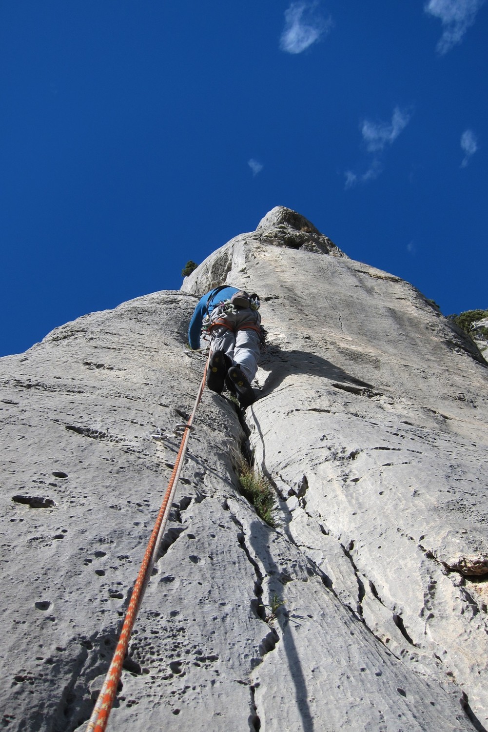 Fissure plein gaz en L5.
