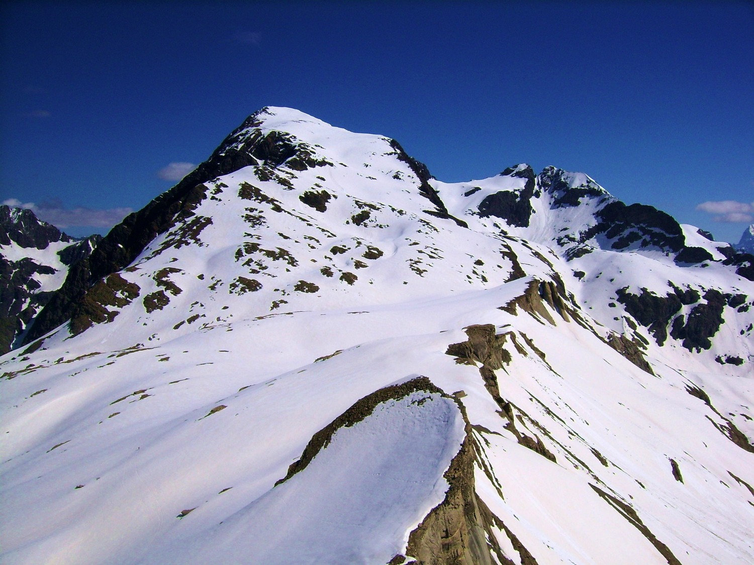 Le grand versant sud du Vieux Chaillol, depuis le Tourond