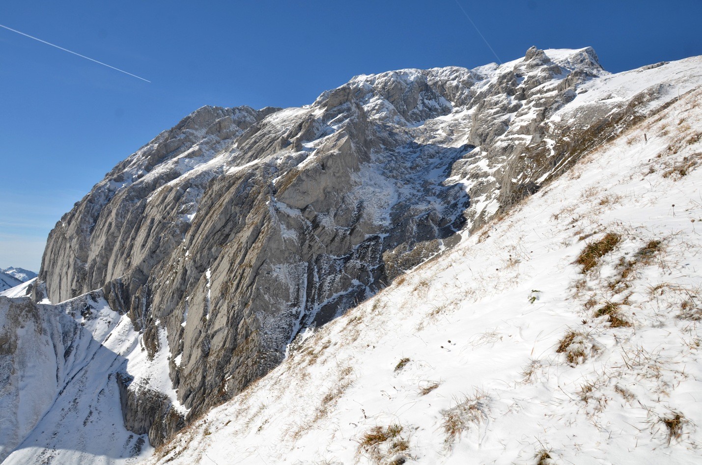 Sommet vu en montant à La Callaz