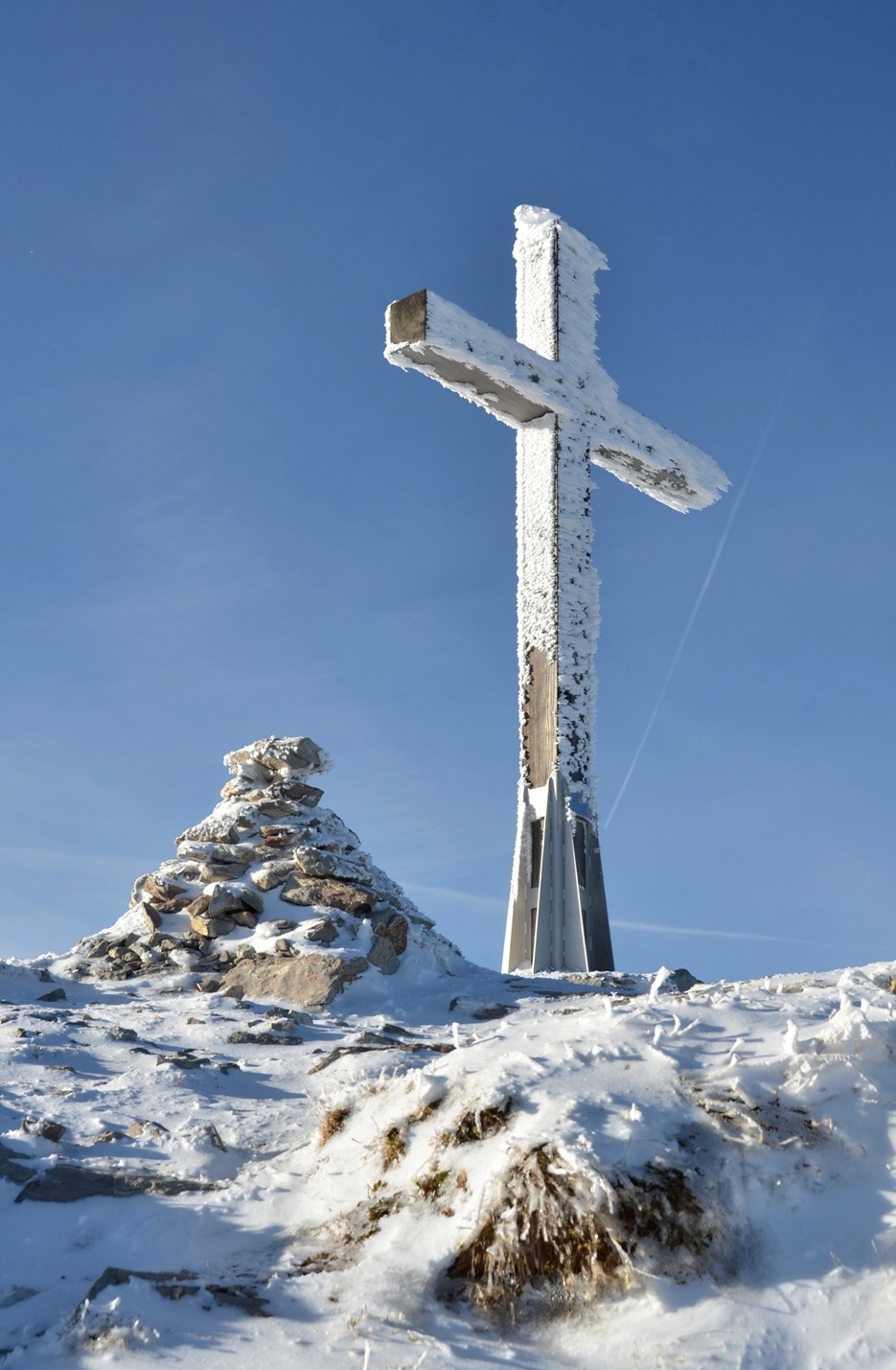 Croix sommitale Cornettes de Bise