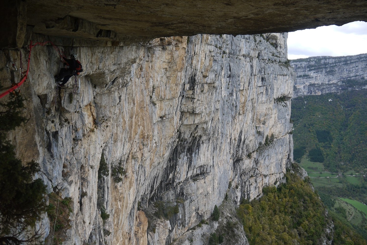 sous le toit