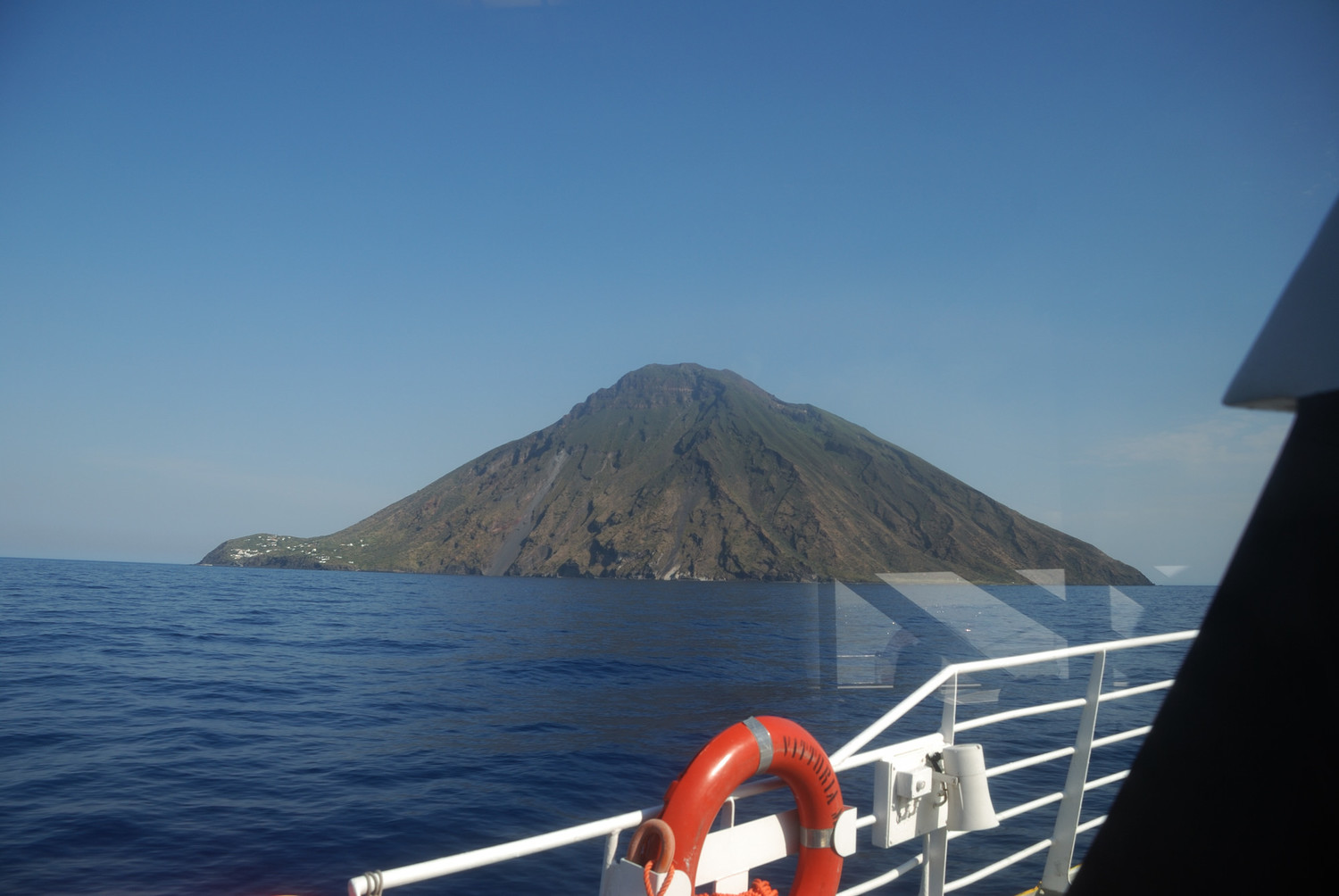 Stromboli à babord...
