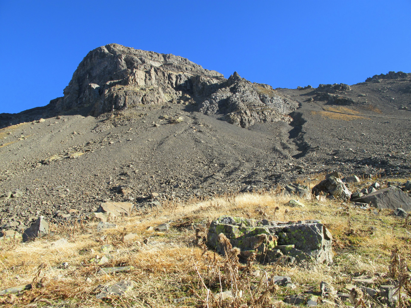 Au pied du couloir sud-ouest