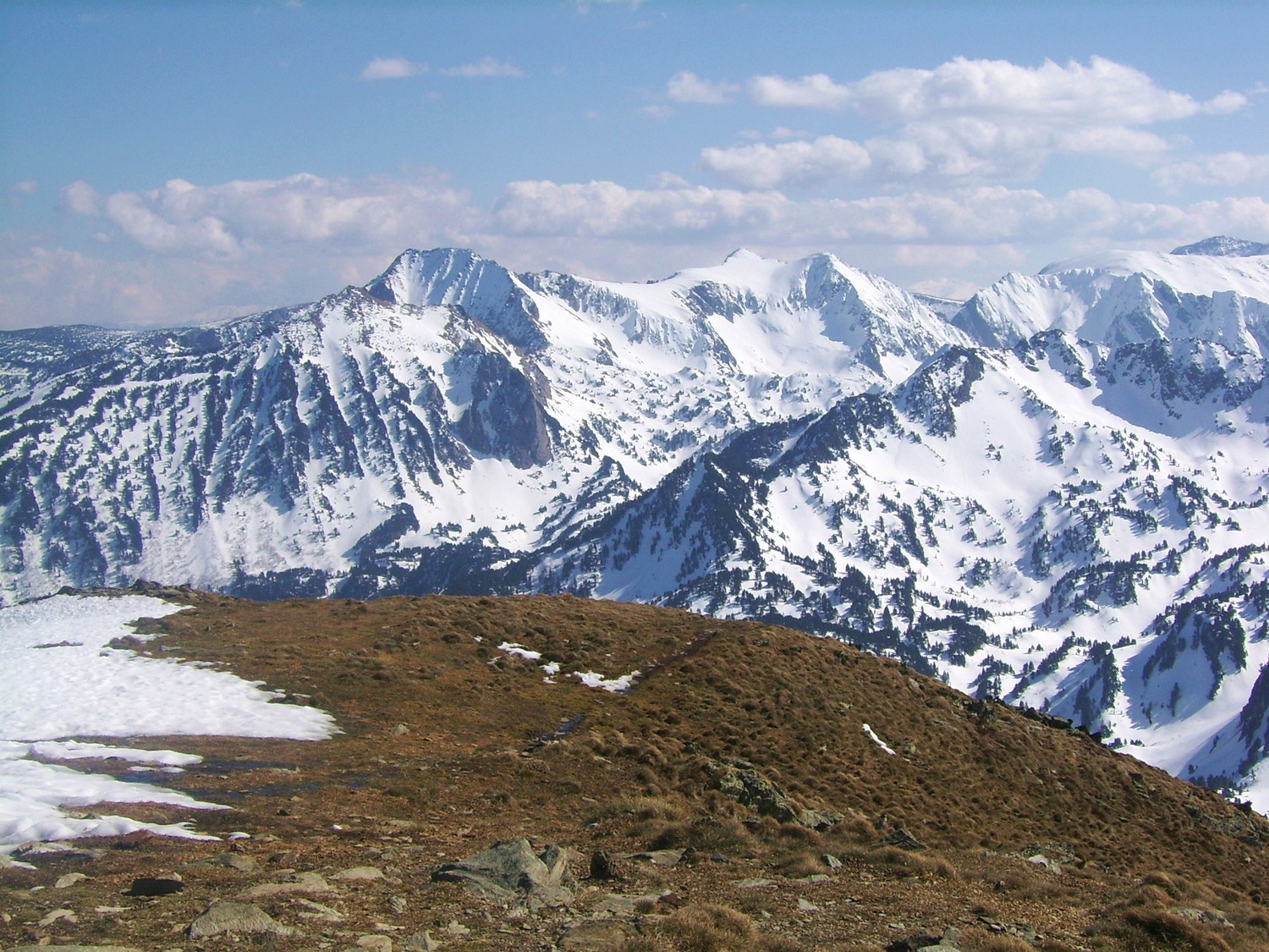 Vue vers le Roc Blanc et le Pic de Baxouillade
