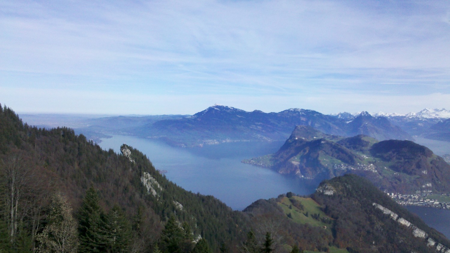 Pendant la montée, Rigi et le lac des quatre cantons