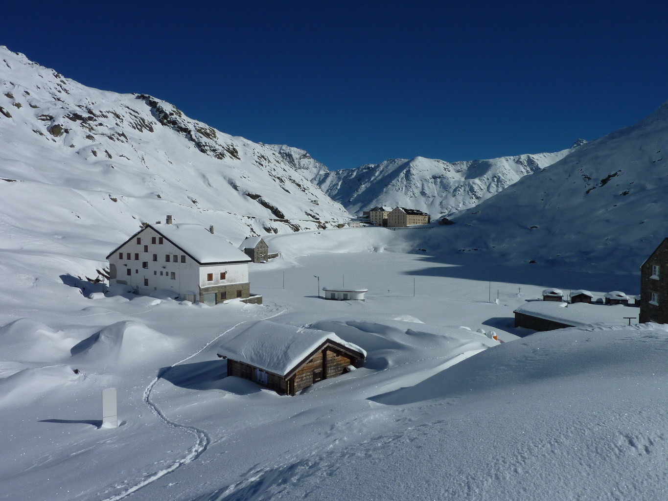 Le calme, loin des bagnoles qui passent ici en été...