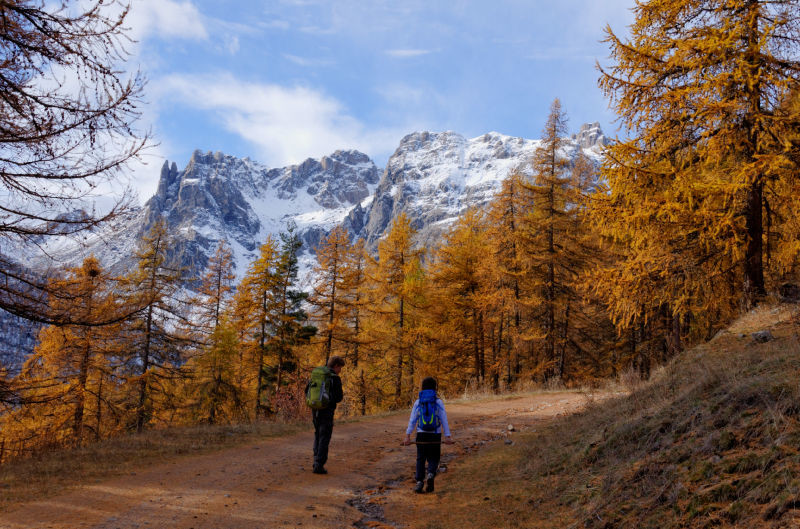 Sur la piste, un peu au delà de Ratière.