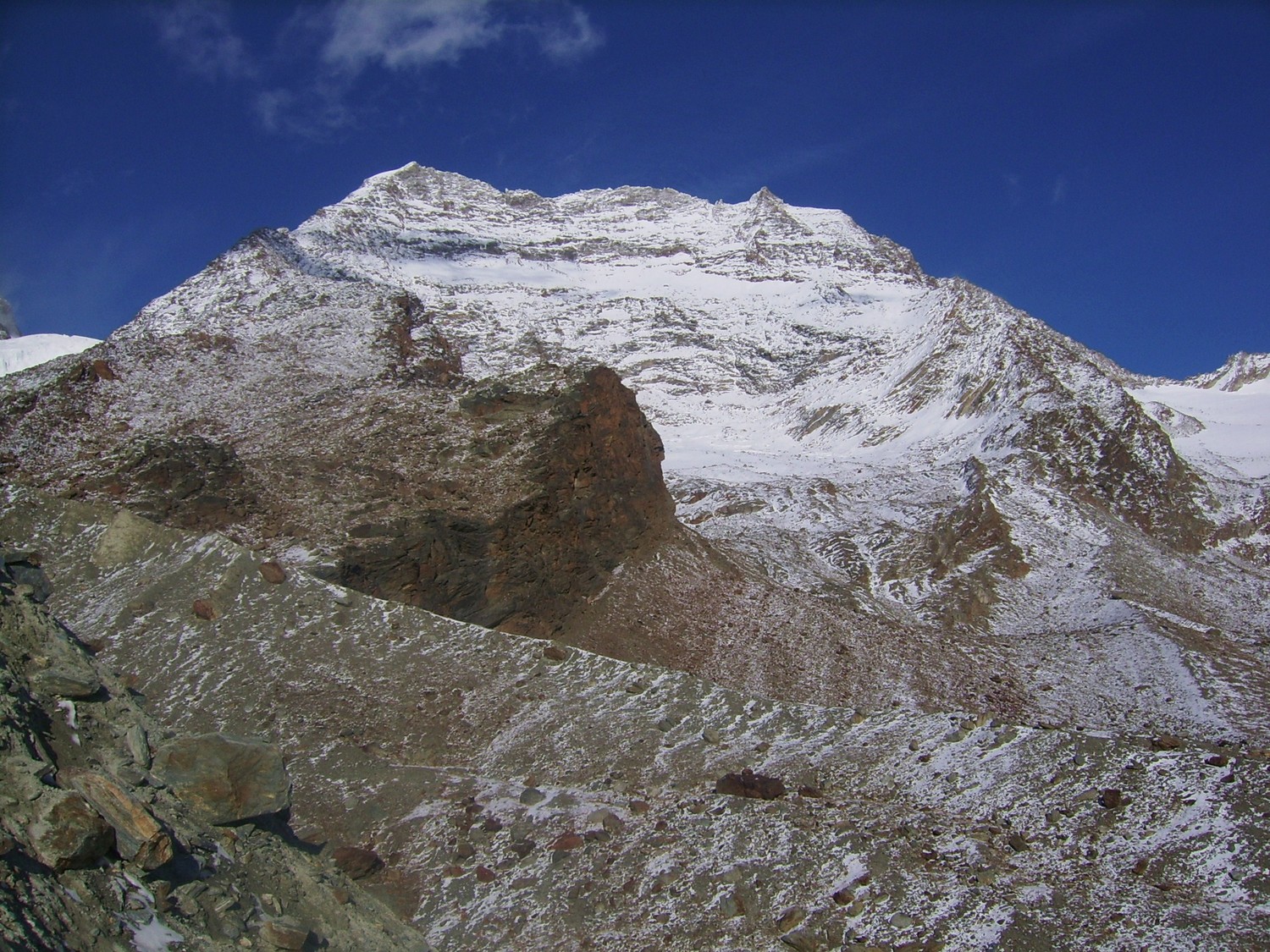 Le versant ouest du Lagginhorn