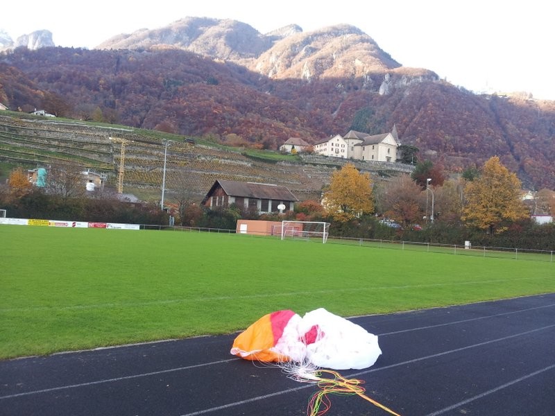 Atterro au terrain de foot de Vouvry
