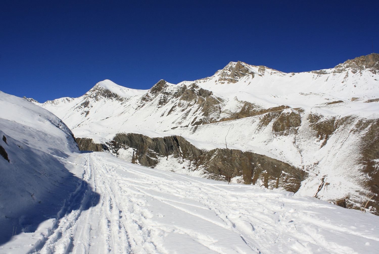 Le Pic Blanc du Galibier vu de la route du col homonyme
