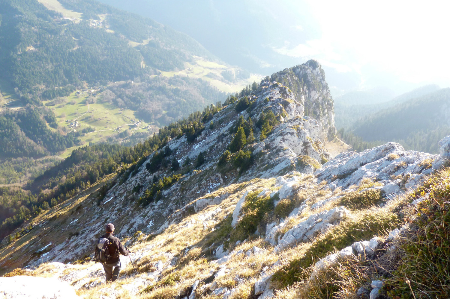 Grand Som: Arête S (Suiffière) au milieu.
