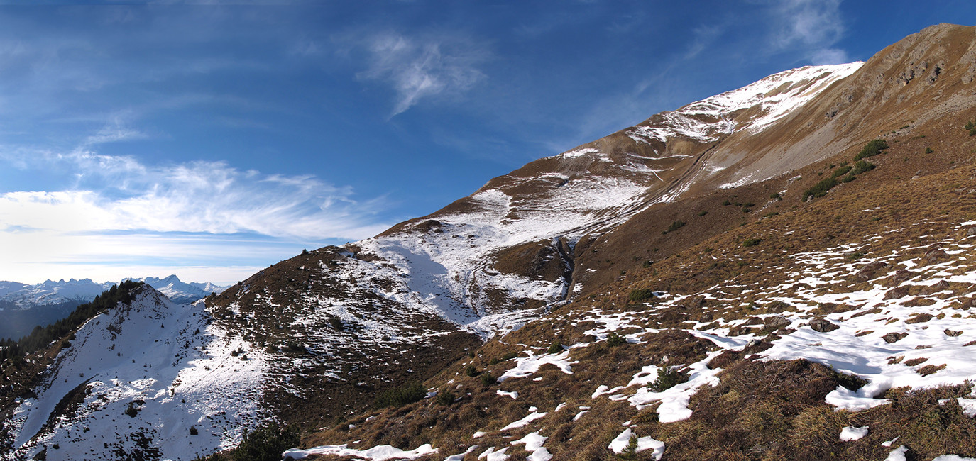 Piz Linard: la cresta SSW vista dai pressi della quota 2205 m