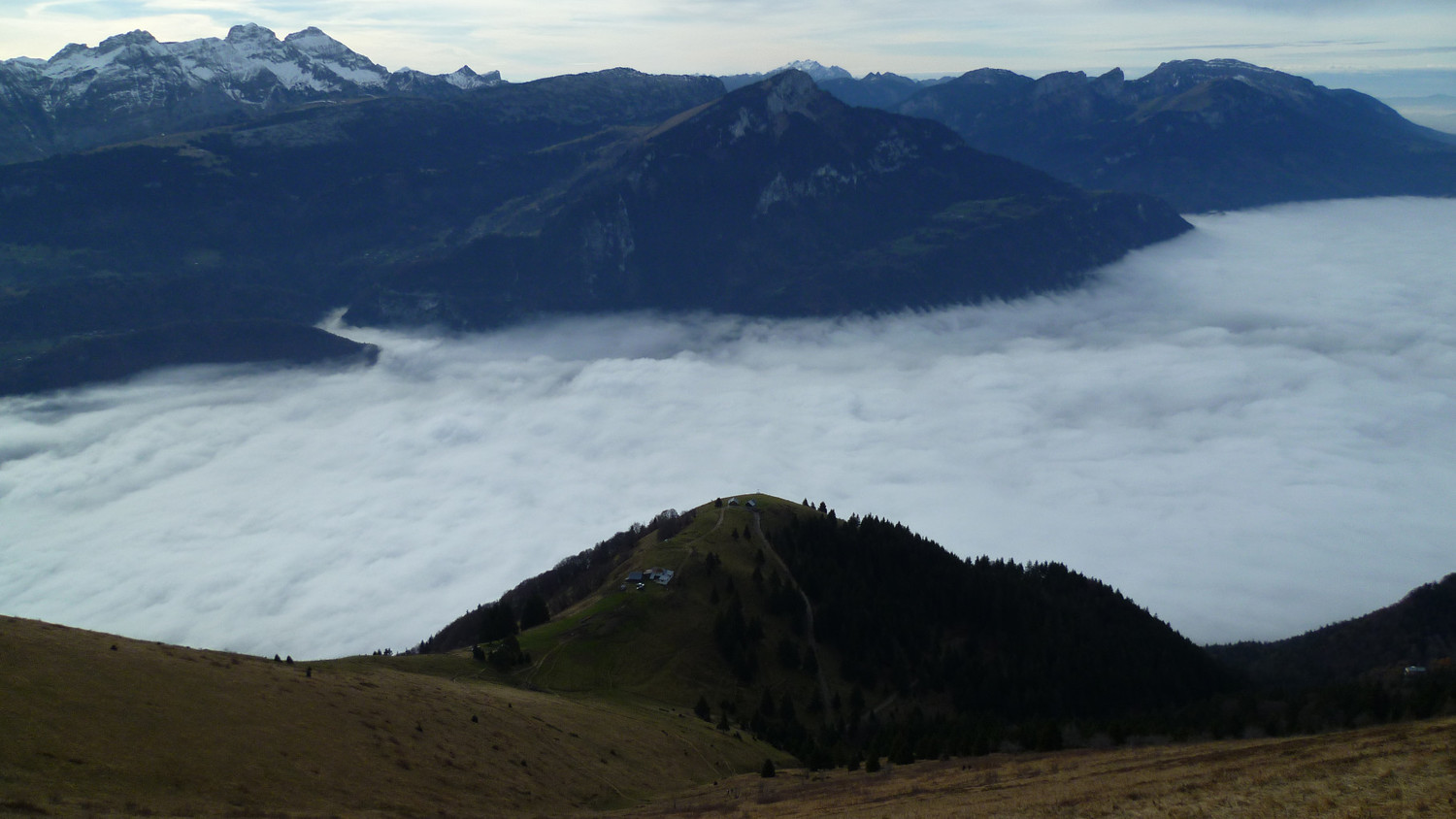 Petit Môle et mer de nuages