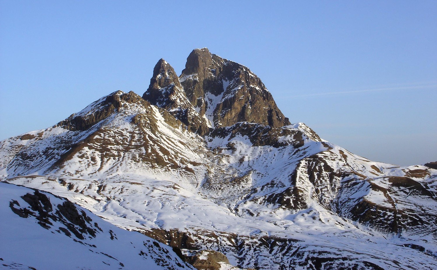 La face sud de l'Ossau, au lever du jour