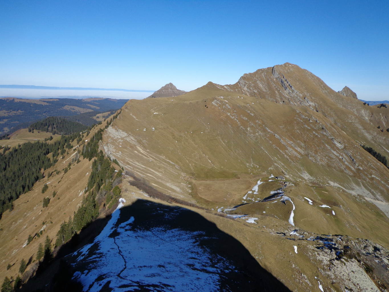 Le parcours du jour, la Dent de Lys et Folliu Borna